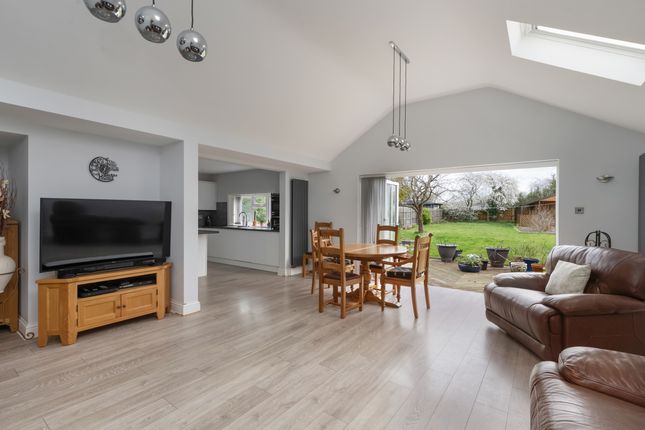 9 Chestfield Road, Whitstable photo 2
