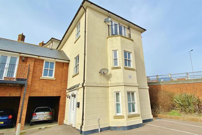 Flat for sale in The Parade, Walton On The Naze
