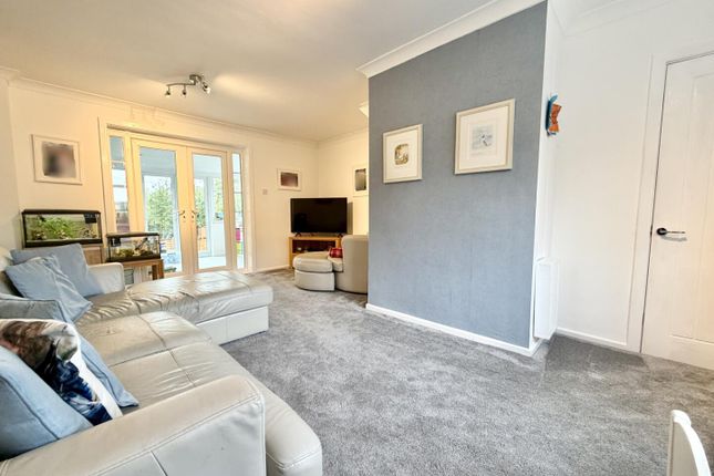 Hemishor Drive, Leeds photo 3