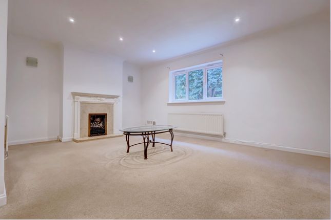 12 Springwater Mill,, Bassetsbury Lane, Buckinghamshire photo 5