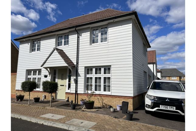 Thumbnail Detached house for sale in Chinon Grove, Rochester