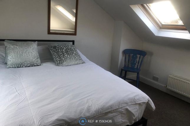 Thumbnail Room to rent in Alexandra Road, Windsor