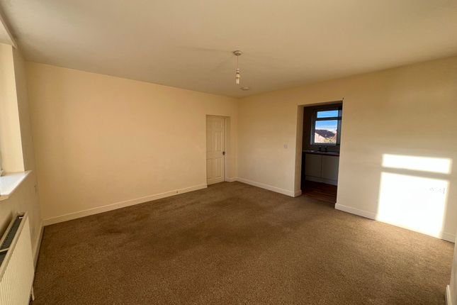 2 King George Apartments, Stainforth photo 4