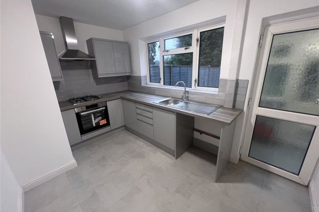 8, Holborn Avenue, Coventry photo 3