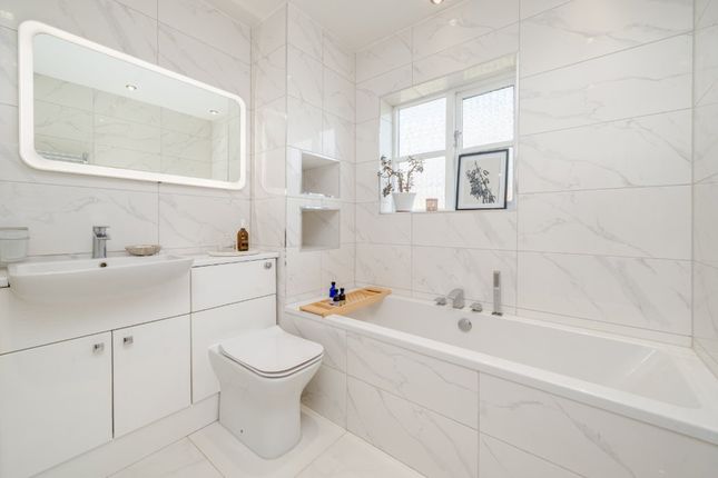 Modern Bathroom