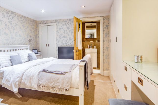 Flat for sale in Lansdowne Place, Hove, East Sussex