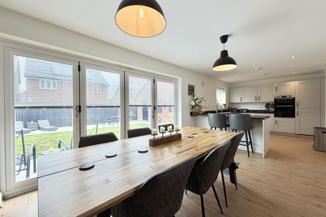4, Comma Gardens, Leeds photo 3