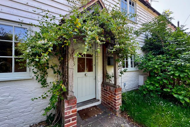 1 Vine Cottages, Faversham photo 3