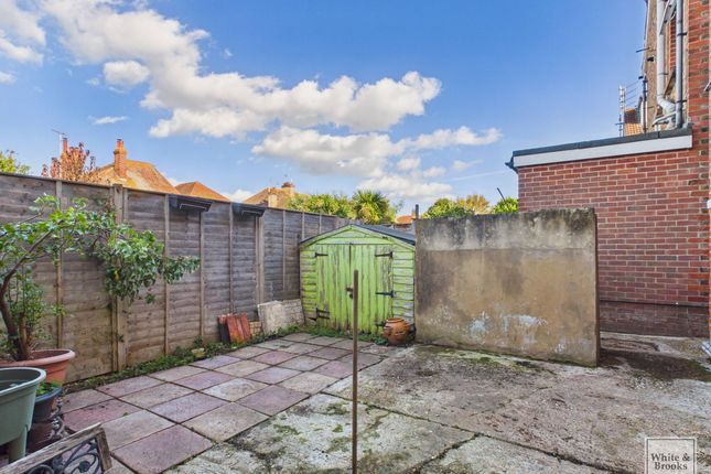 Flat 3, 24 Richmond Avenue, Bognor Regis photo 4