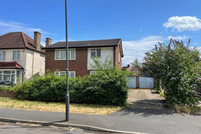 College Road, Harrow Weald photo 5