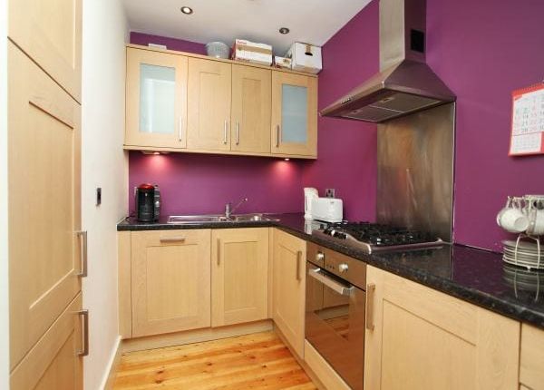 54, Flat 2 RGFF, Ravenscourt Road, Hammersmith photo 2