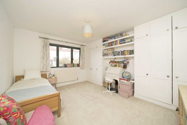 Semi-detached house for sale in Crescent Way, London