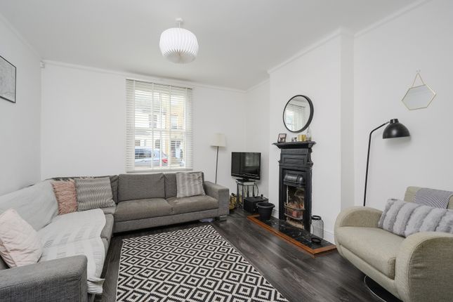 Thumbnail Semi-detached house to rent in Palmerston Road, Wimbledon