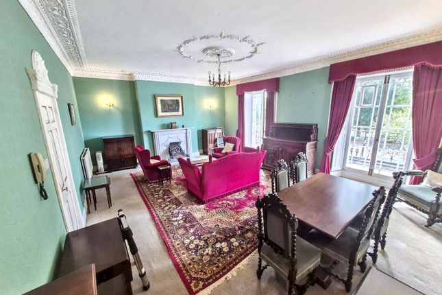Flat 4, 3-4 Union Terrace, Barnstaple photo 2