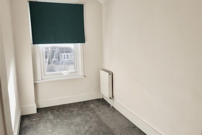 End terrace house to rent in Black Griffin Lane, Canterbury
