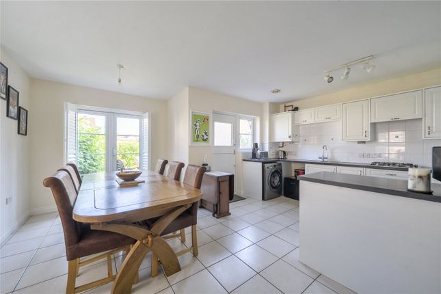 12, Sawyers Crescent, Wiltshire photo 2