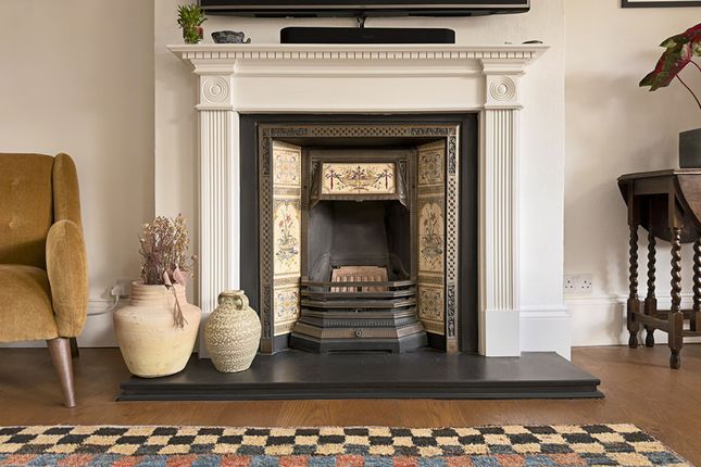 First Floor Flat, 86 Greenham Road, London photo 4