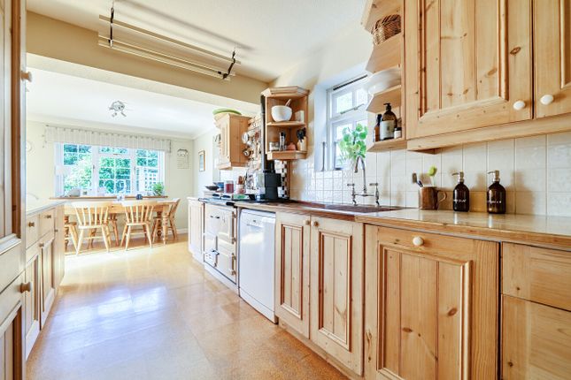 10, Orchardlea, Southampton photo 3