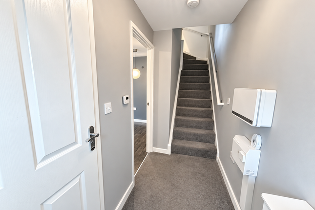 49 Woodfield Way,, Doncaster photo 2