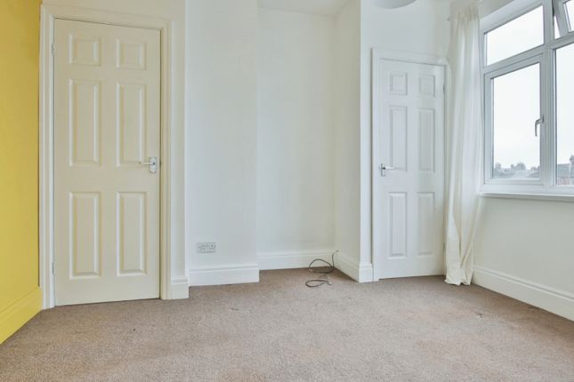 End terrace house for sale in Ellesmere Avenue, Hull