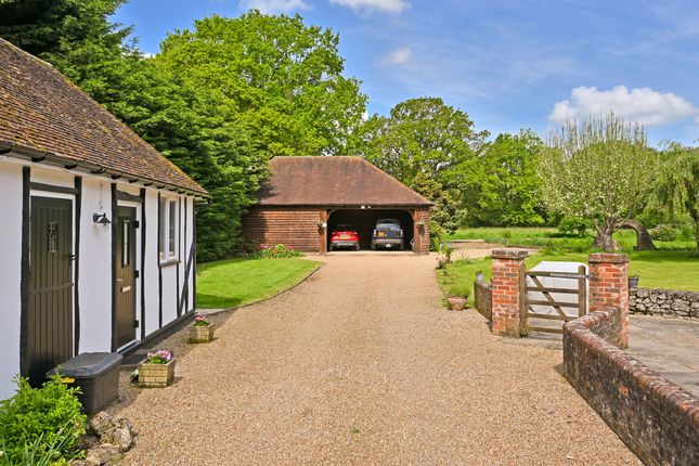 The Thatched House, Cage Lane, Ashford photo 4