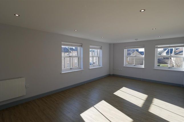 Flat 4, 12, Station Road, St Ives photo 4