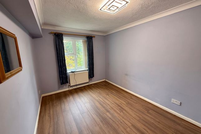 Flat 16, HAYWARDS HEATH photo 3
