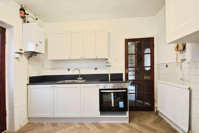 13, Lytton Road, Essex photo 3