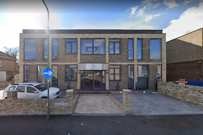 Thumbnail Flat to rent in Bowland House, 30 Lancaster Road, Brentwood