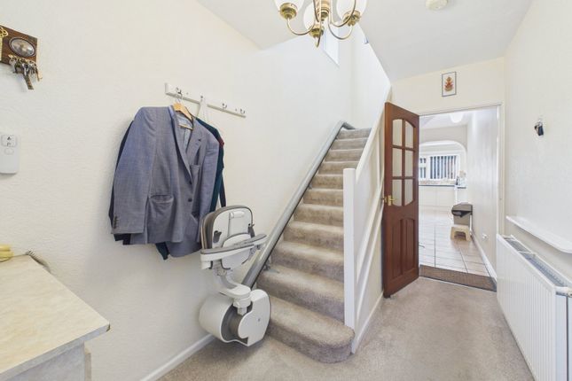13, Ash Tree Road, Leicester photo 2