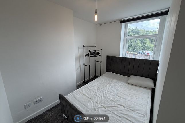 Flat   Manchester Road, Rochdale photo 4