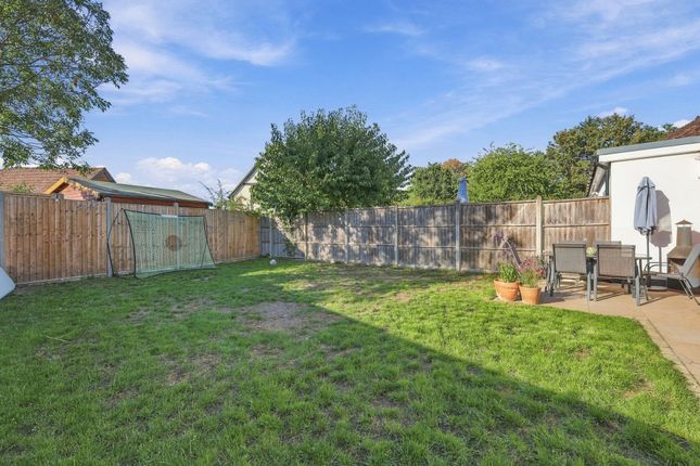 1 Lime Tree Road, Shefford photo 4