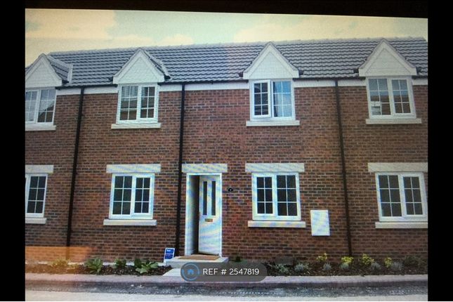 Ironstone Drive, Leeds. New Farnley photo 3