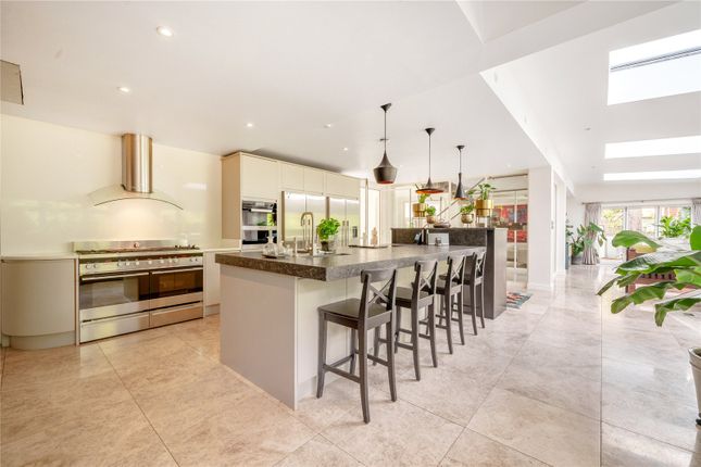1, Beaconfields, Kent photo 2
