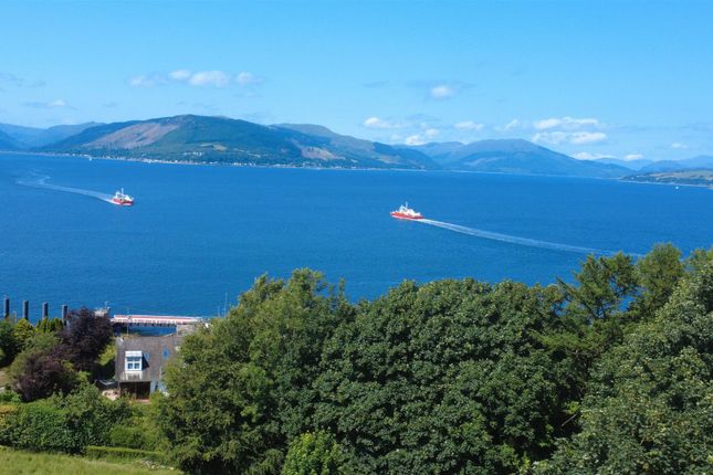 26, Dunrobin Drive, Gourock photo 2