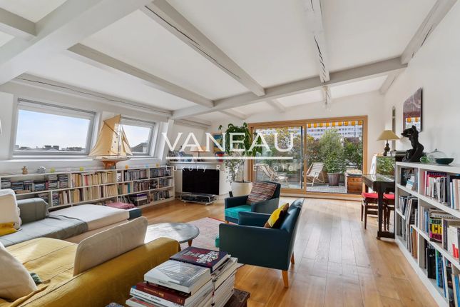 Thumbnail Terraced house for sale in Street Name Upon Request, Boulogne-Billancourt, Fr