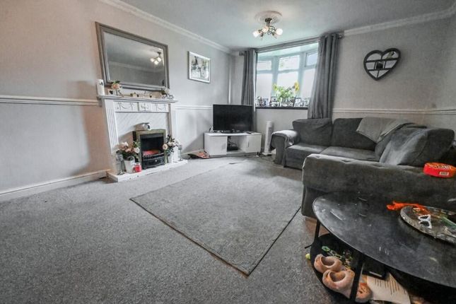 23, Barnwood Road, Wolverhampton photo 2