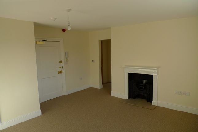 Flat to rent in Chapel Street, Thatcham