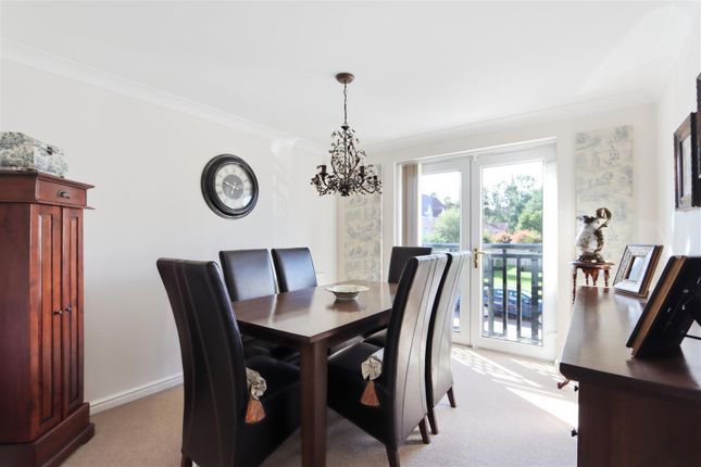 60, Wain Avenue, Chesterfield photo 4