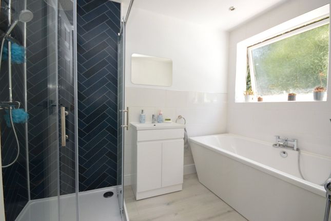19, Baydon Close, Devon photo 3