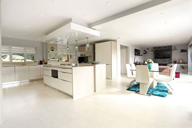 78, Ashcombe Road, Surrey photo 2