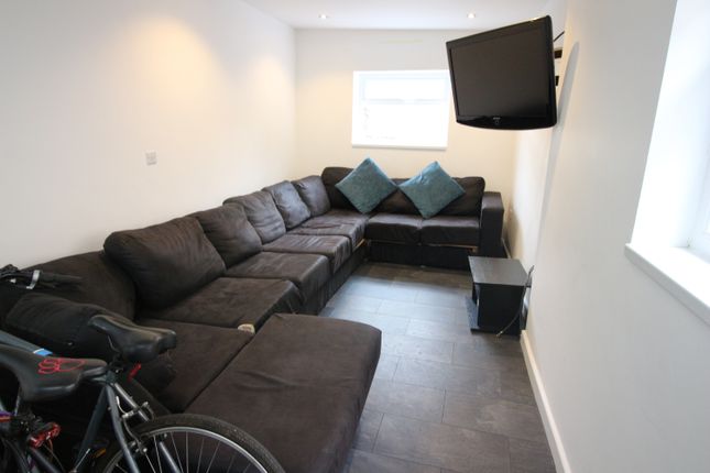 56, Mackintosh Place, Cardiff photo 2