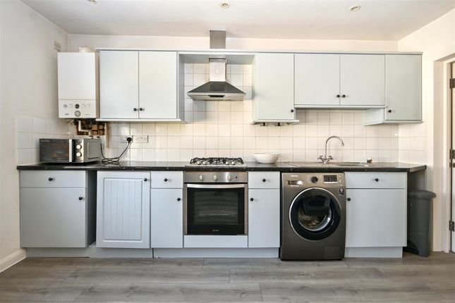 Flat 4, 55, Pevensey Road, Eastbourne photo 3