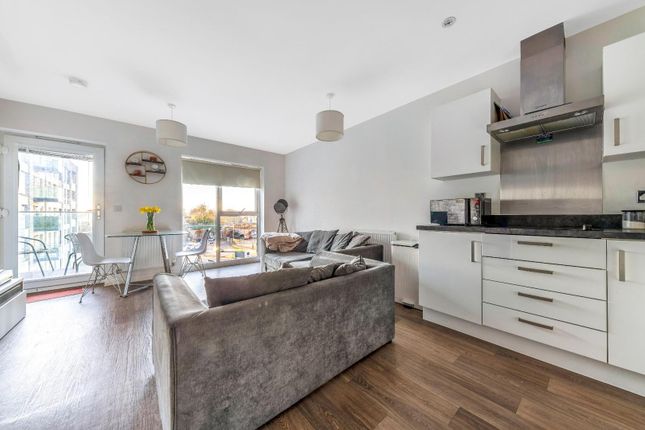 Flat for sale in James Smith Court, Dartford