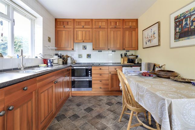 Whiteacre, 7 Dogget Lane, Cambridge photo 2