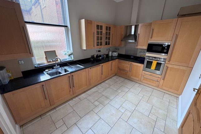 Flat 3, 16, Warwick Road, Stratford-Upon-Avon photo 2