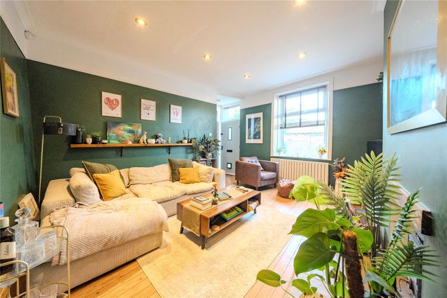 22, King Street, Pudsey photo 4