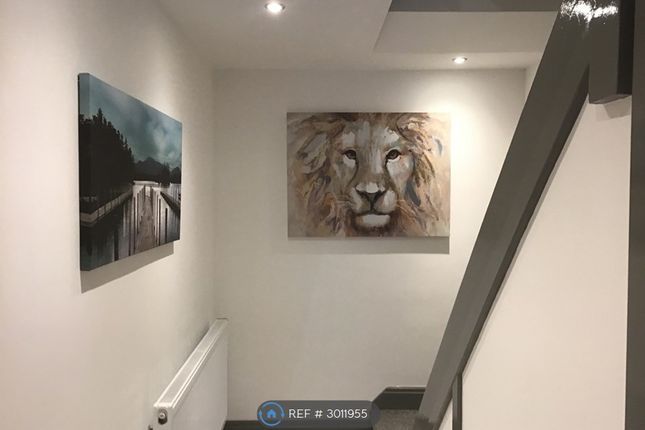 Crantock Drive, Heald Green, Cheadle photo 2