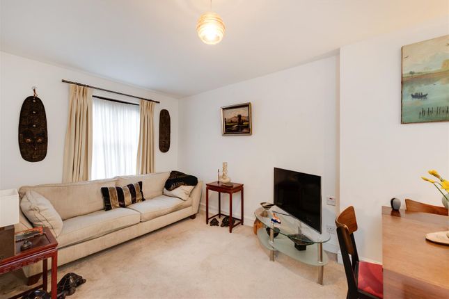 26, Wordsworth Place, London photo 4