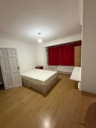 Vincent Road, Hounslow photo 4